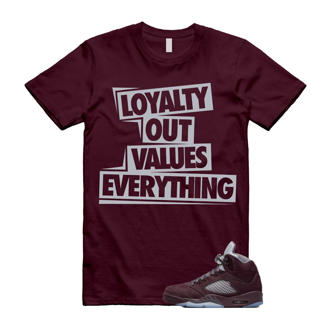 【THREETIMES】 Loving tee LOVE T Shirt to Match 5 Retro Deep Burgundy Light Graphite