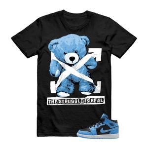 ミッドユニバーシティブルーエア1ブラックホワイトTシャツマッチSTRUG