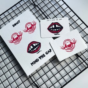 Linoprint set « Don’t mind the gap » l carte postale l DIN A6 l carte de vœux l pièces uniques faites à la main l mini impression l signet
