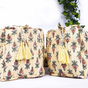 Set di borse cosmetiche da viaggio / Organizer da toilette in cotone trapuntato fatto a mano da 3 pezzi / Idea regalo per lei