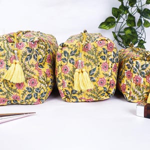 Trio di trousse per il trucco trapuntate in cotone / Trousse da toilette con stampa a blocchi / Set regalo per lei