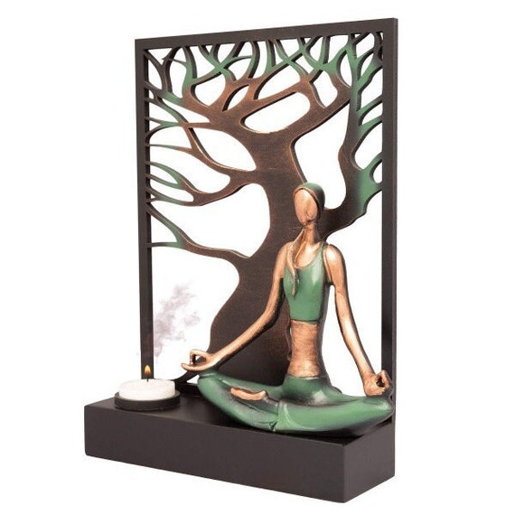 Décoration femme yoga méditation