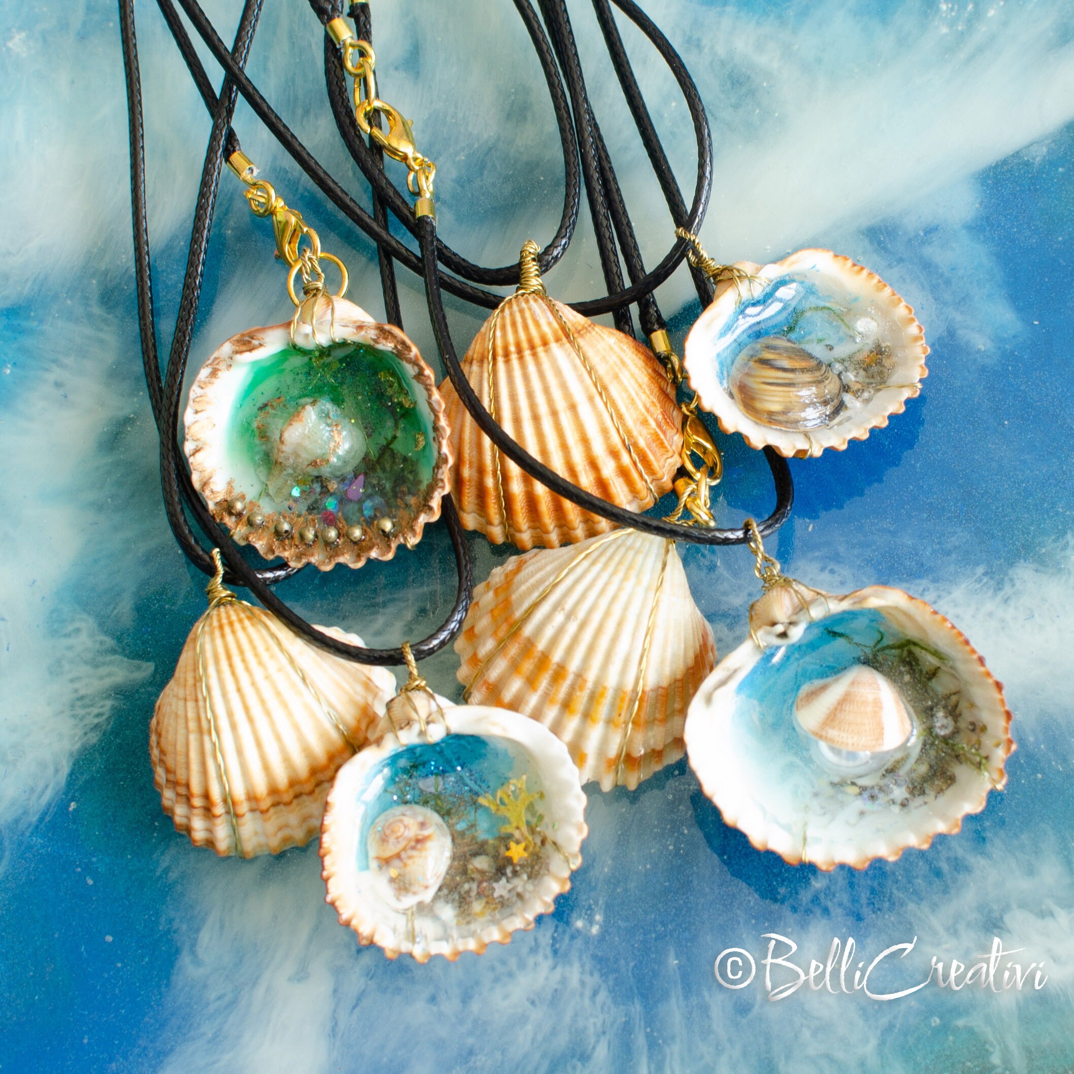 Real clam hotsell shell necklace