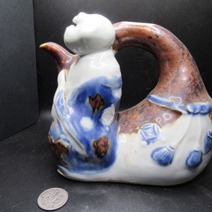 Japanese antique large porcelain water dropper with handle, no mark
