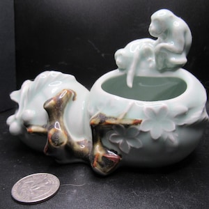 Wonderful large vintage Chinese porcelain brush washer with monkeys and peach