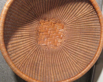 Beautiful antique Philippine Ifugao round carrying basket