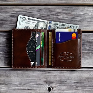 Personalized Leather Wallet – Hand-Stitched, Made to Last