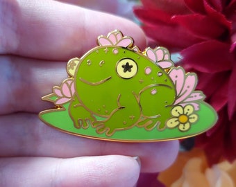 Flower Froggy Enamel Pin || Lapel Pin || Cute Pin || Frog Pin