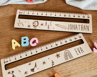 Wooden reading aid - back-to-school gift - small item for the school cone for boys and girls - personalized for schoolchild 2025