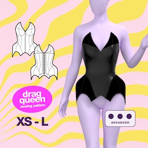 Peut inclure: Un corset noir avec un design pointu en forme d'aile en bas. Le corset est sur un mannequin avec un corps violet. Le texte "drag queen sewing pattern" et "XS-L" sont sous le corset. Le texte "ADVANCED" est sous le mannequin.