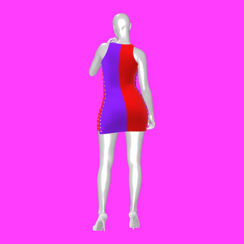 Puede incluir: Un vestido sin mangas con un dise&ntilde;o de bloques de color rojo y azul. El vestido tiene una silueta ajustada y una longitud corta.
