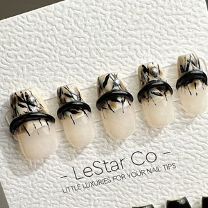 Handmade Zigzag French Tip Press On Nails: Reusable Gel Nail Art