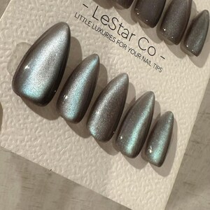 Reusable Frosted Azure Purple Cat Eye Effect | Nails Premium Press on Nails Gel Manicure Handprint Pressons Handmade | Lestarco nails WM992