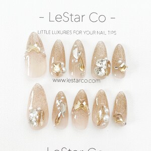 Reusable Butterfly Kisses | Premium Press on Nails Gel Hand Painted Pressons Customizable Gel Nail Artist faux nails ML294