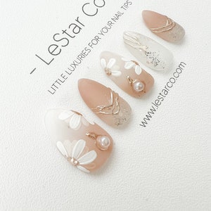 Reusable Soft Pink Flower | Premium Press on Nails Gel Hand Painted Pressons Customizable Gel Nail Artist faux nails  ML276