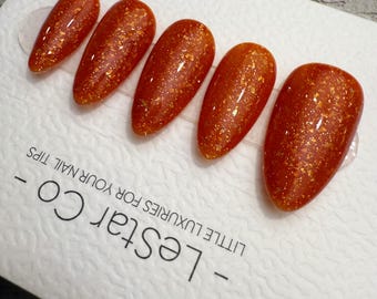 Unghie acriliche in gel effetto ambra con scaglie di caramella, realizzate a mano - Offerta a tempo limitato: 4x3