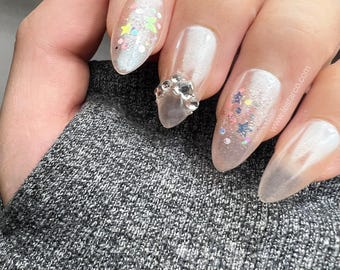 Handmade Press On Nails: Gel Acrylic, Reusable, Customizable Manicure