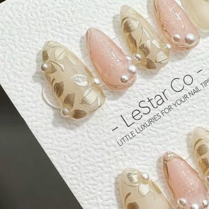 Handmade Press On Gold Flower Gel Acrylic Nails 4for3 Timed Offer