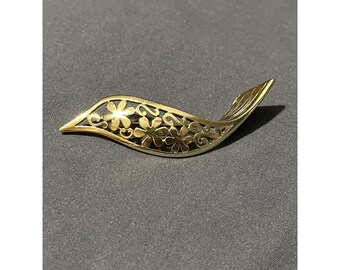 Vintage Gold Tone Floral Brooch Pin Fashion Jewelry