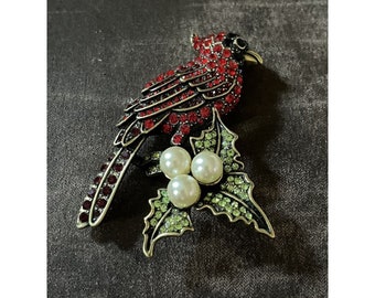 Vintage Rhinestone Cardinal Bird Brooch Pin Fashion Jewelry