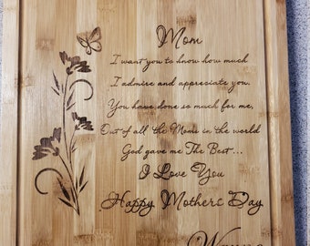 Spersonalizowana deska do krojenia z bambusa: grawerowany list do mamy
