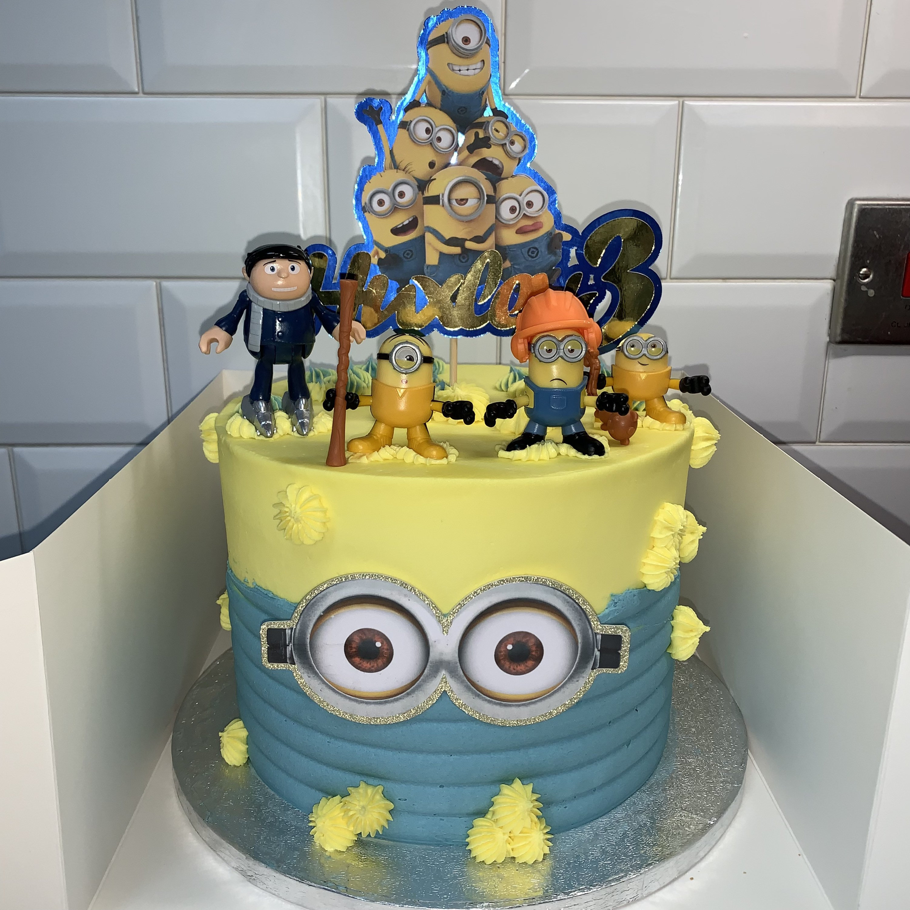 Minions/despicable Me Cake Topper Set Personalised Name & Age - Etsy