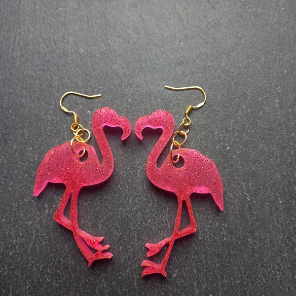 Boucle d'oreille flamant rose