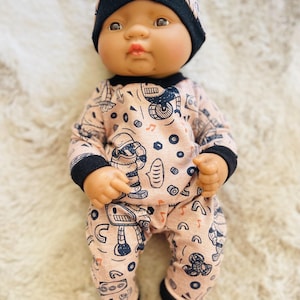 Puppenkleidung