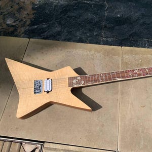 ELECTRIC GUITAR! WOW! Unique inlay, neck-through, awesome!