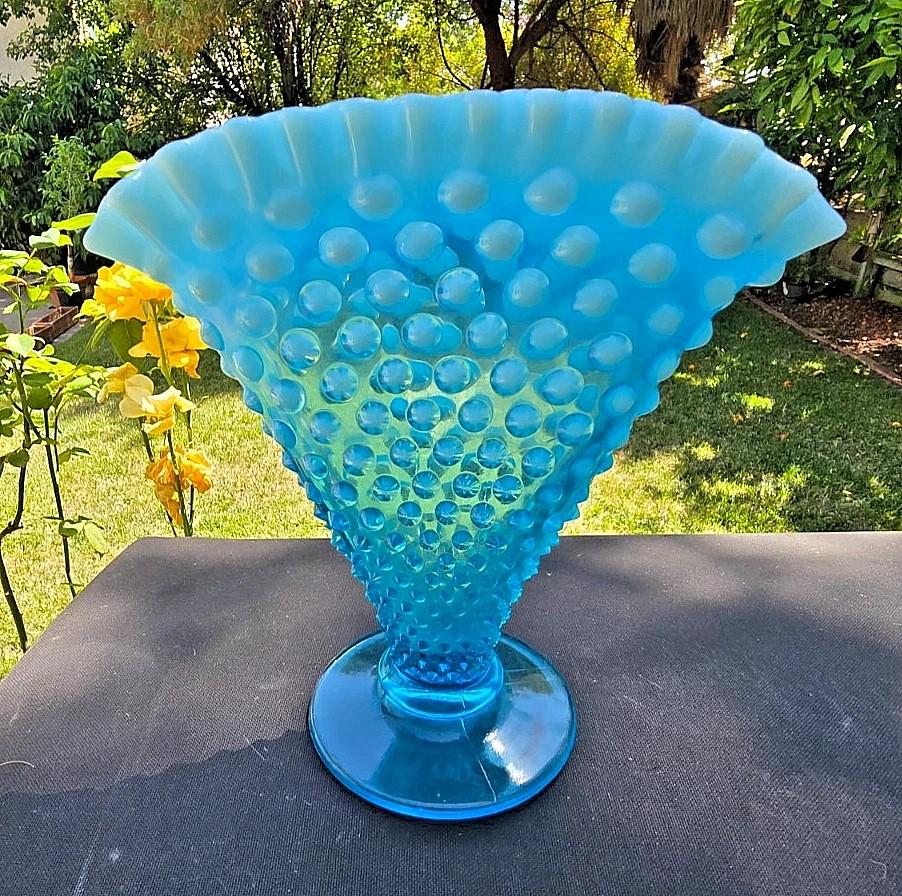 ヴィンテージ フェントン ホブネイル ブルー オパールセント 8 1