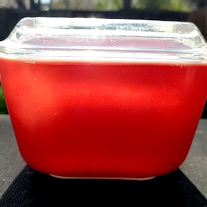 Pyrex Refrigerator Dish Primary Color Red 1.5 Pint 0501
