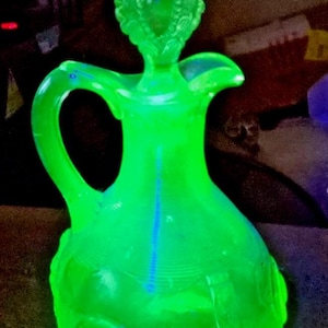 Vintage Greentown Indiana Dewey Vaseline Uranium Cruet And Stopper