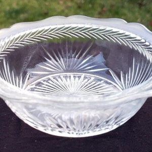 Crystal Sunburst 4 3/4&quot; Berry Bowl
