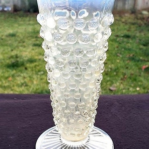 Vintage Opalescent Moonstone 5 1/2" Bud Vase