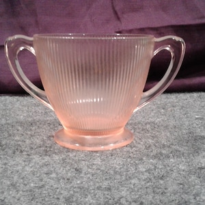 Vintage Pink Depression glass &quot;Homespun&quot; Fine rib&quot; Footed Sugar Jeannette Glass