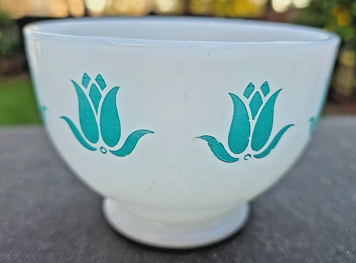 Vintage Fire King Cottage Cheese Tulip Bowls 4個セット 