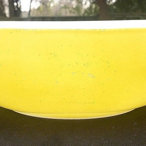 Pyrex vintage 525B-025 Grand bol carré jaune primaire 2 1/2 pte