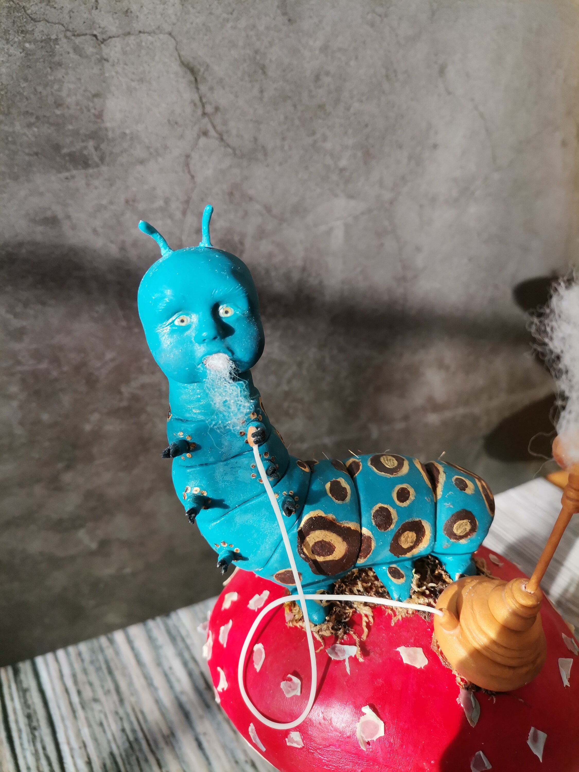 Blaue Raupe Aus Alice Im Wunderland In Bayern - Landshut