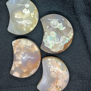 Flower agate crystal moon high quality sakura flower agate carving flower agate crystal polished blue agate flower formations moon crystal