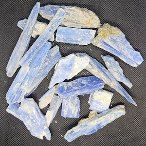 Raw blue kyanite 1/2 lbs - blue kyanite crystal - rough kyanite stone