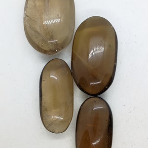 Rauchquarz-Palmenstein, Edelstein, Rauchquarzkristall, Palmenstein, hochwertiger, polierter Rauchquarzkristall, transparenter Rauchquarzstein