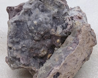 Geoda de cristal de calcedonia con soporte, piedra de muestra de calcedonia druzy natural, geoda de calcedonia negra brillante, calcedonia cruda de alta calidad