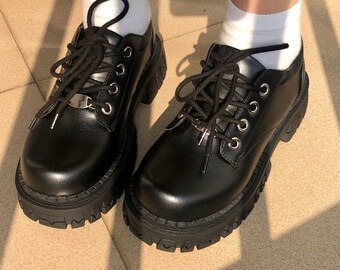 high platform shoes black