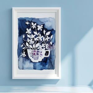 Stampa acquerello con silhouette viola – Arte murale botanica antica con tazza da tè in viola intenso per decorazioni d'interni vintage o malinconiche, incorniciata