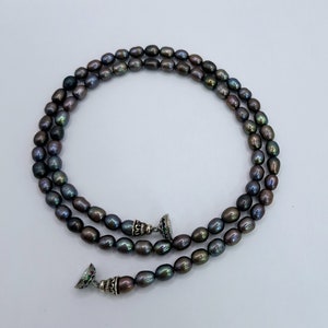 Peacock freshwater pearl necklace