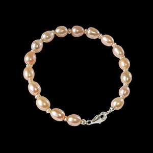 Pink pearl bracelet