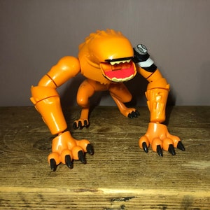 BEN 10 Metamorfigure WILDMUTT Bandai 06/ Sound Fx/noises