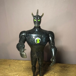 BEN 10 Alien X / Bandai / Rare Light Up Chest/ 6.5"/ Action Figure/ Jointed/ Alien Role Play/ Rare Figures/ Please Read Details