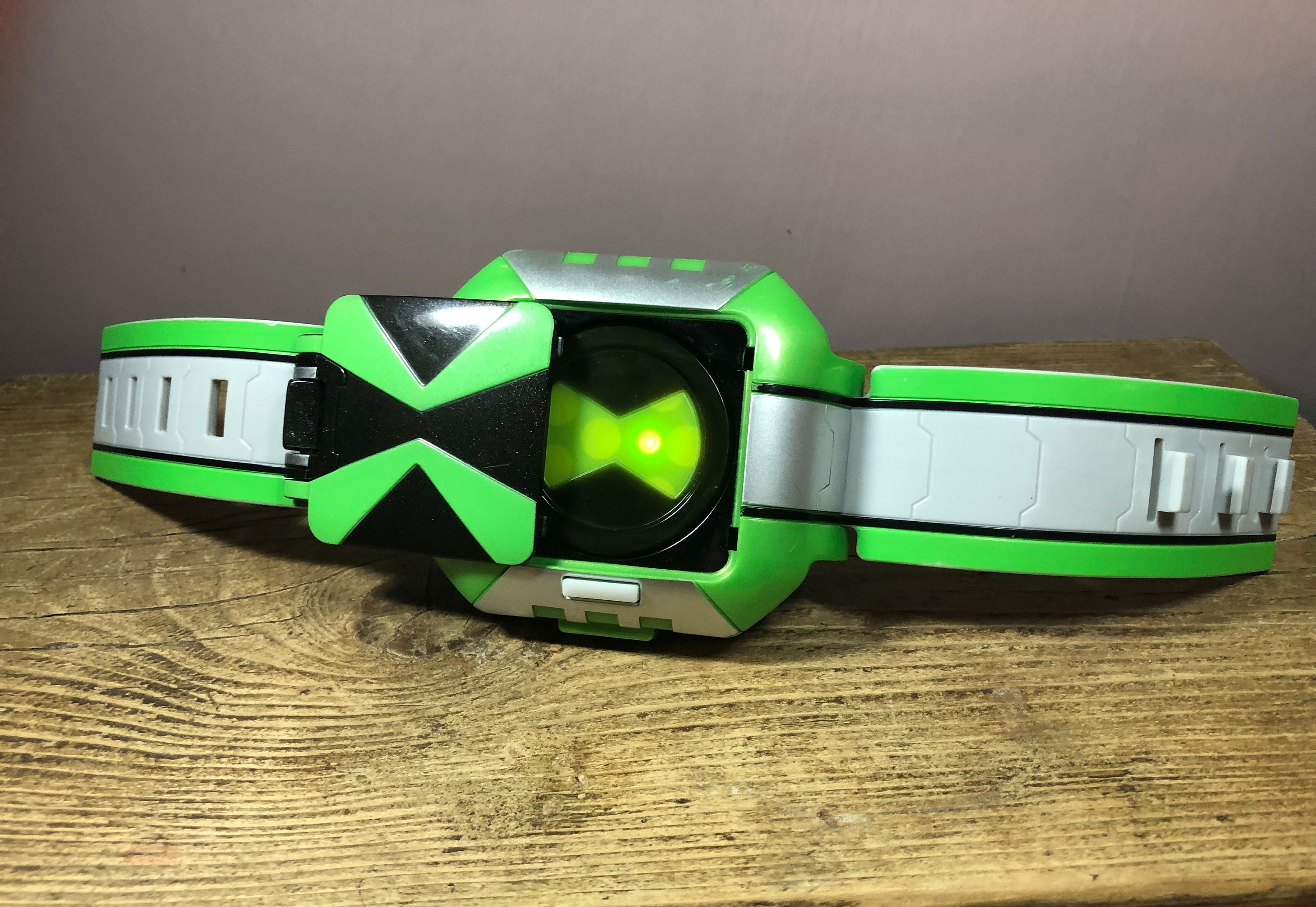 Template Ben 10 Omni Watch BEN 10 Omniverse Omnitrix Watch Cartoon
