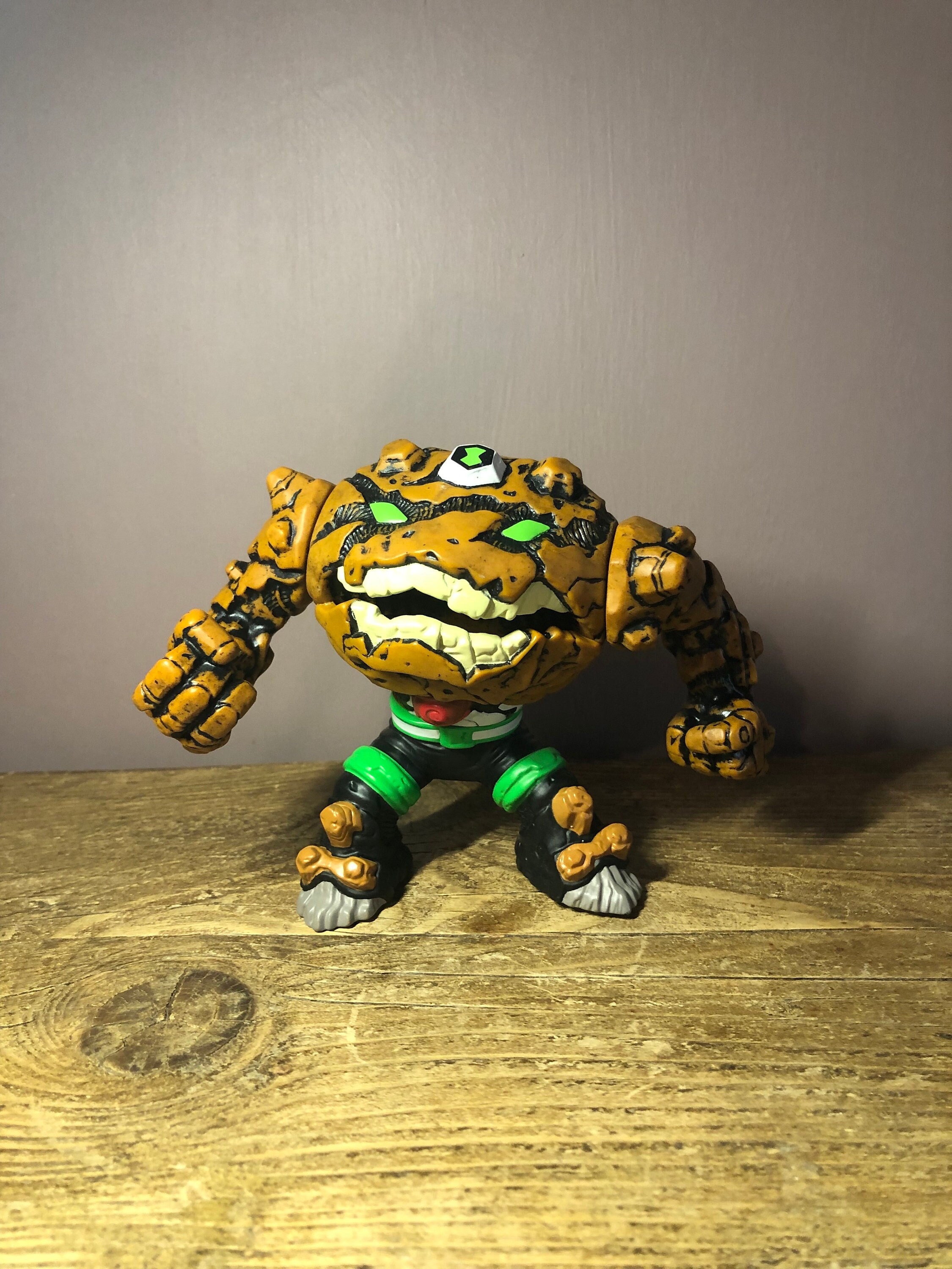 激レア　絶版　ben10 ベン10 gravattack フィギュア　アメリカ Ben 10 Omniverse Gravattack 4 Action Figure Bandai America